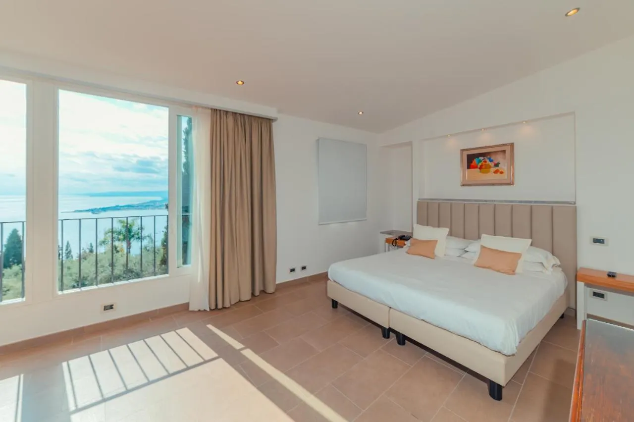 ****  Hotel Villa Paradiso Taormina Italy